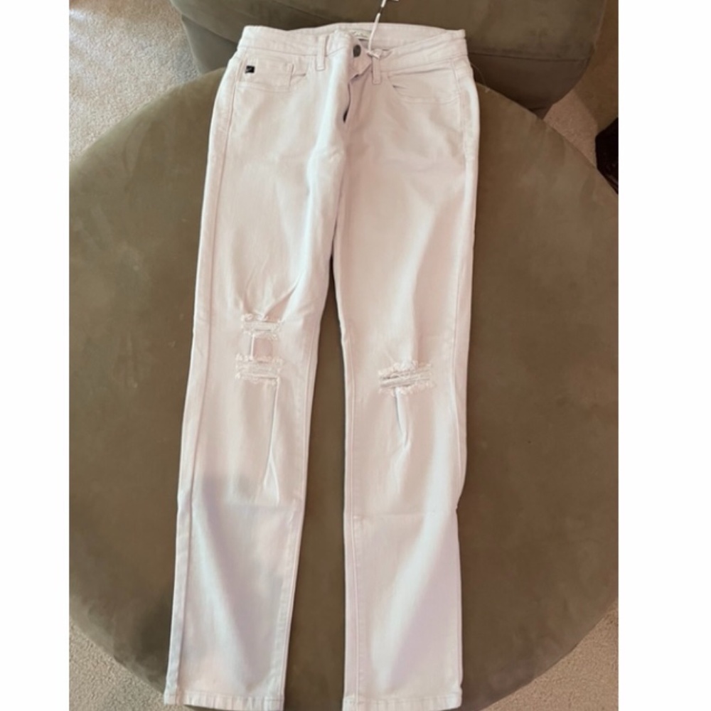 NWT Kancan ripped skinny khaki jean size 11
